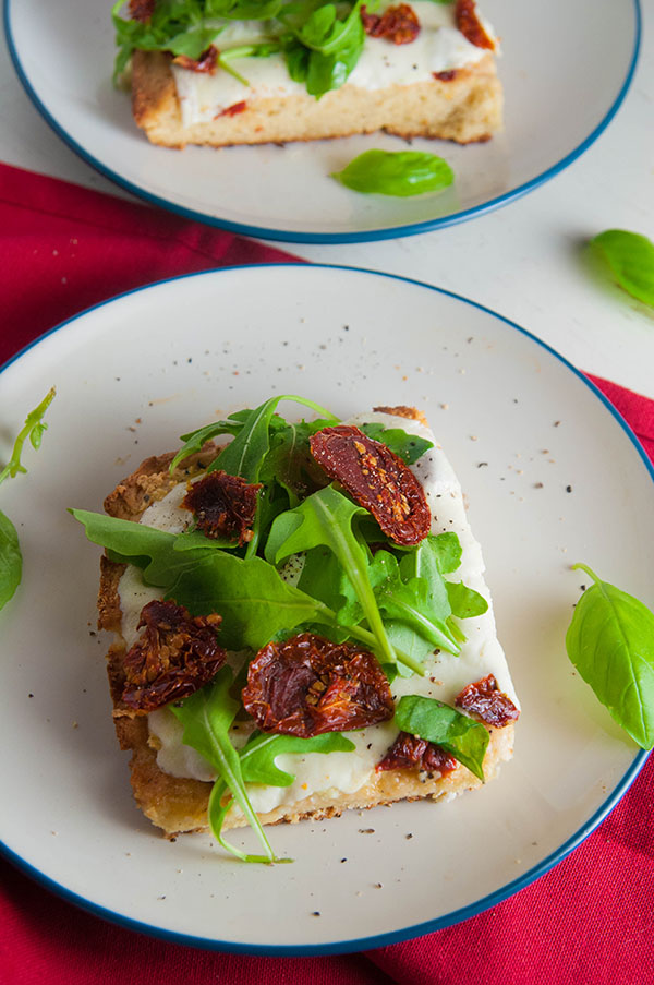 Gluten Free White Pizza with Arugula and Sundried Tomatoes