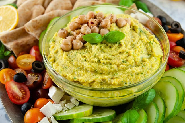 Lemon Pesto Hummus with veggies