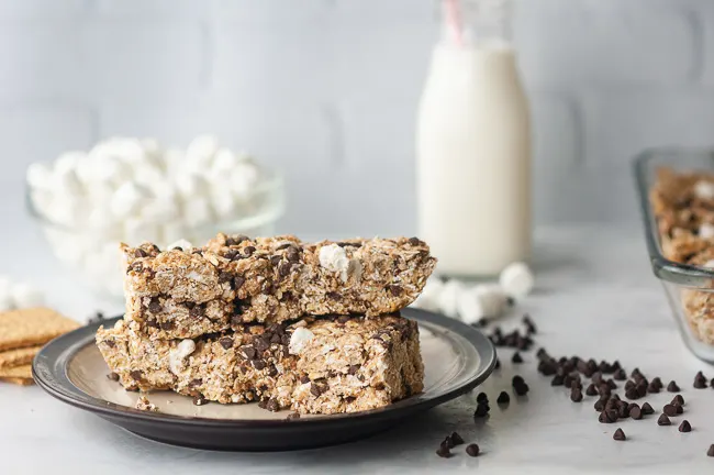 No Bake S'mores Granola Bars are fun to make with the kids.