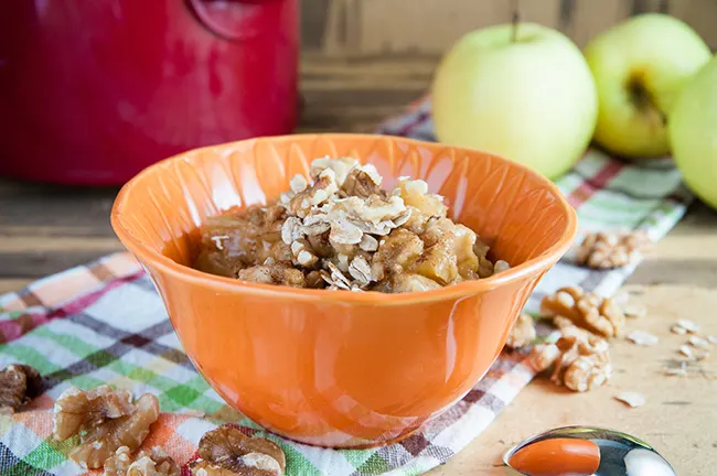 Crock Pot Apple Oatmeal