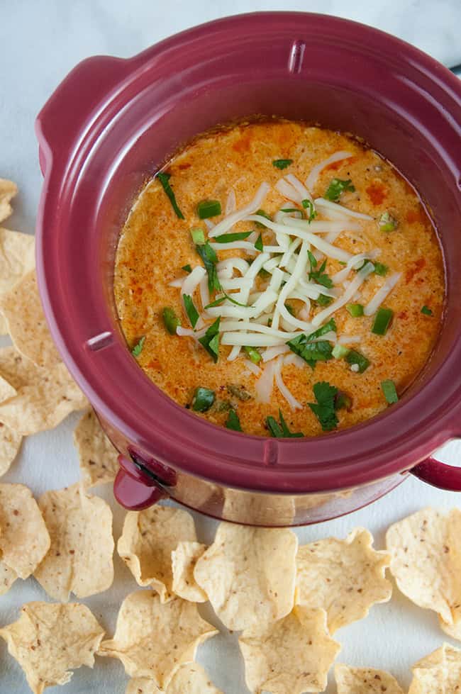 Crockpot Cheesy Buffalo Chicken Dip