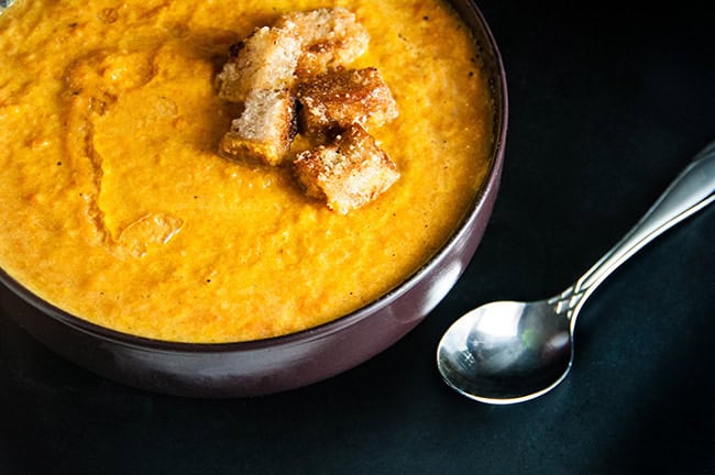 Easy Roasted Carrot Soup