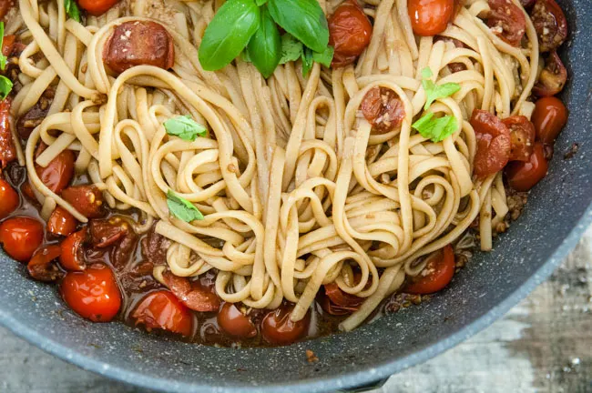 Buttered Balsamic Blistered Tomato Pasta