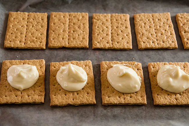 Graham crackers with melted white chocolate