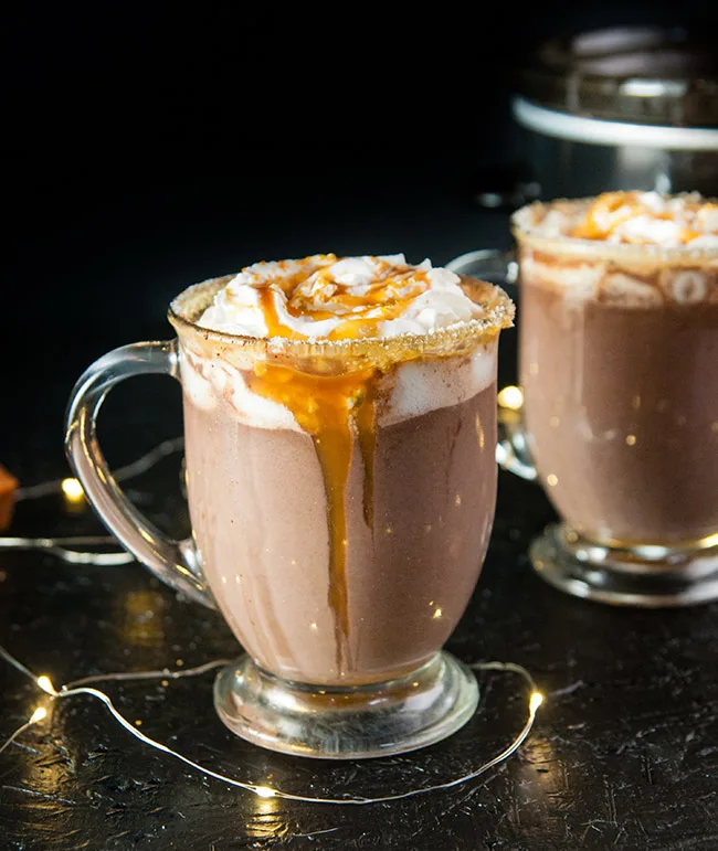 https://www.seasonedsprinkles.com/wp-content/uploads/2018/10/Slow-Cooker-Salted-Caramel-Hot-Chocolate-5.jpg.webp