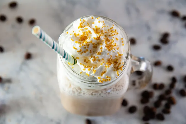 https://www.seasonedsprinkles.com/wp-content/uploads/2019/05/Vanilla-Frappucinos-4.jpg.webp