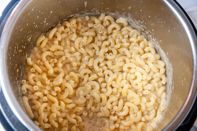 Cooked macaroni in an Instant Pot
