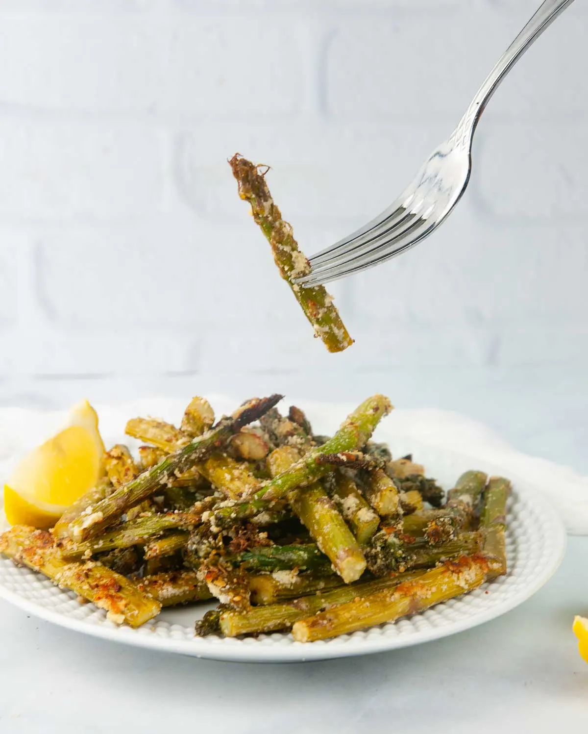 Flavor Packed Air Fryer Asparagus Tossed with the Perfect Blend of Seasonings