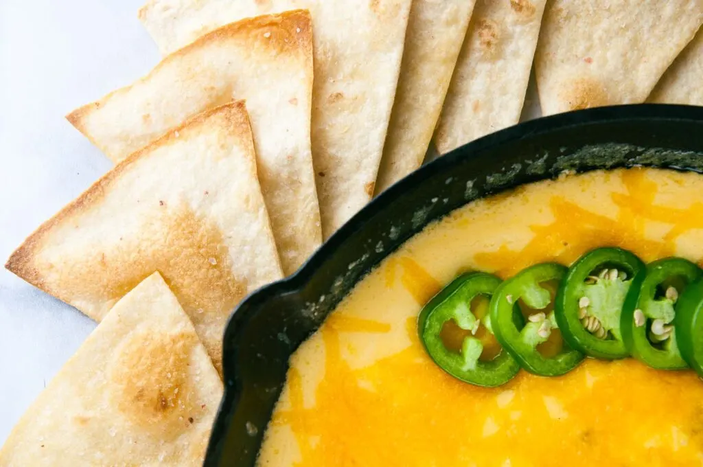 Jalapeno popper dip with tortilla chips