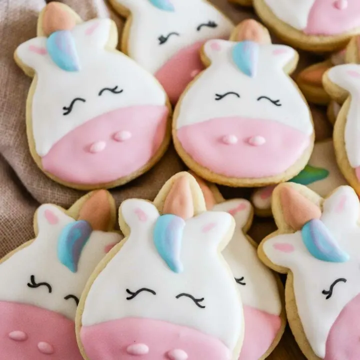 Learn how to make unicorn cookies with this sugar cookie decorating tutorial