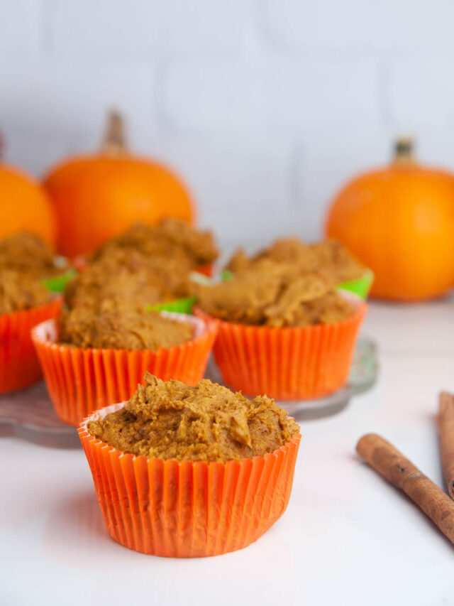 The Best 2 Ingredient Pumpkin Muffins with Cake Mix