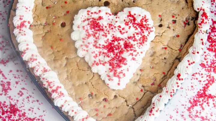 Heart Shaped Baking Pans: 3 Pans That Are Perfect for Valentine's Day