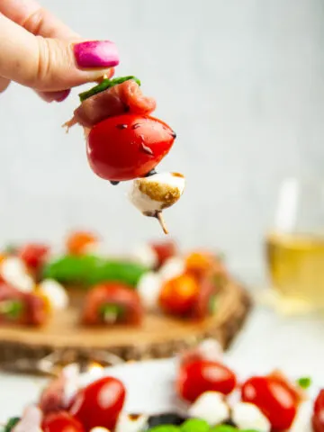 Prosciutto Caprese Skewers are easy prosciutto mozzarella appetizers perfect for everything from the holidays to warm weather entertaining.