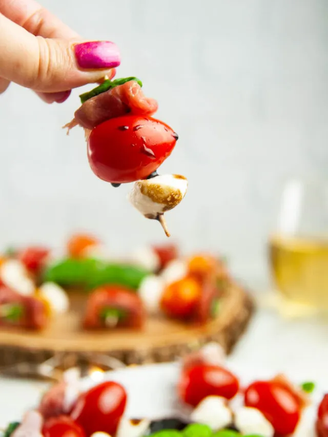 Elegant and Easy Prosciutto Caprese Skewer Bites