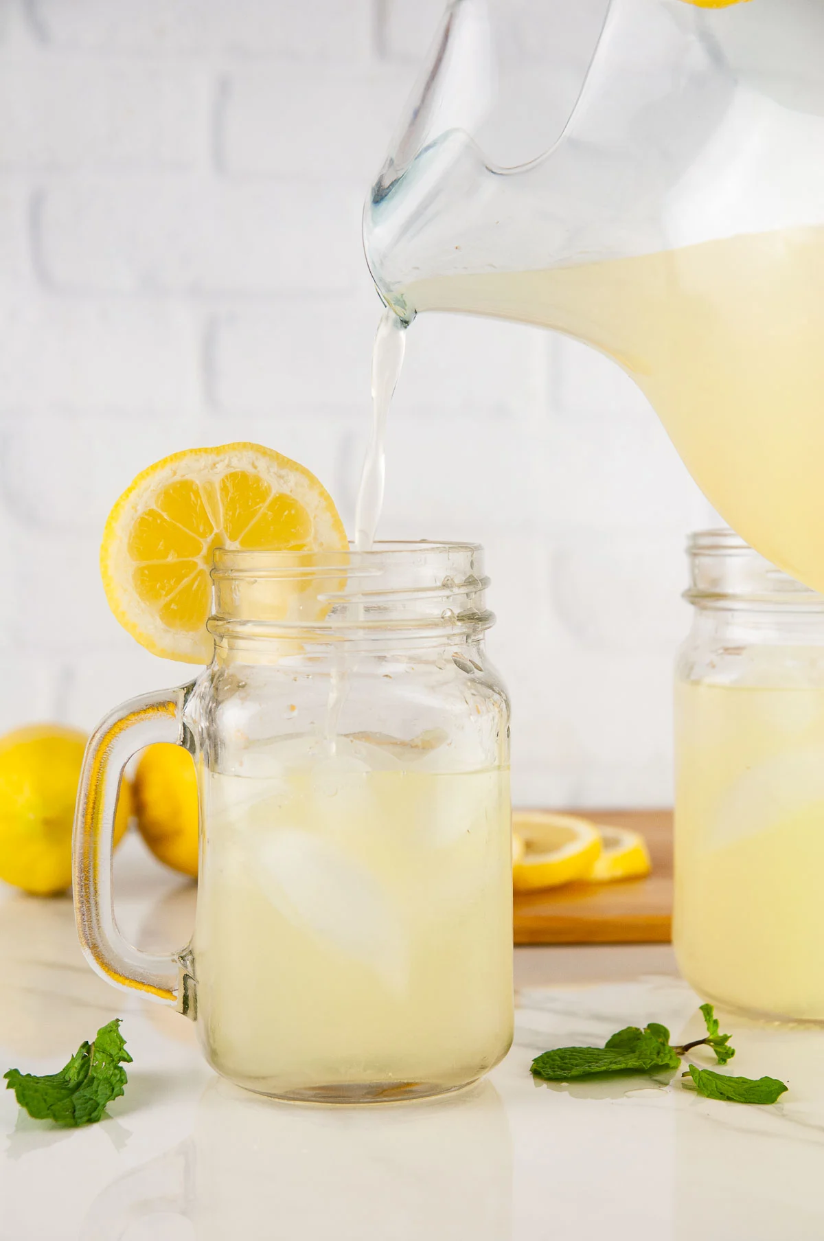 Easy Alcoholic Lemonade Cocktail Spiked Lemonade Recipe Seasoned Easy Alcoholic Lemonade Cocktail Spiked Lemonade Recipe Seasoned