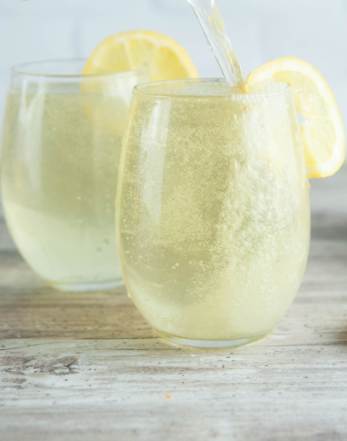 Top the limoncello spritz with a little extra prosecco if desired!