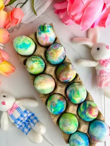 Cool Whip Easter eggs are pretty marbled Easter eggs that look festive in an Easter display